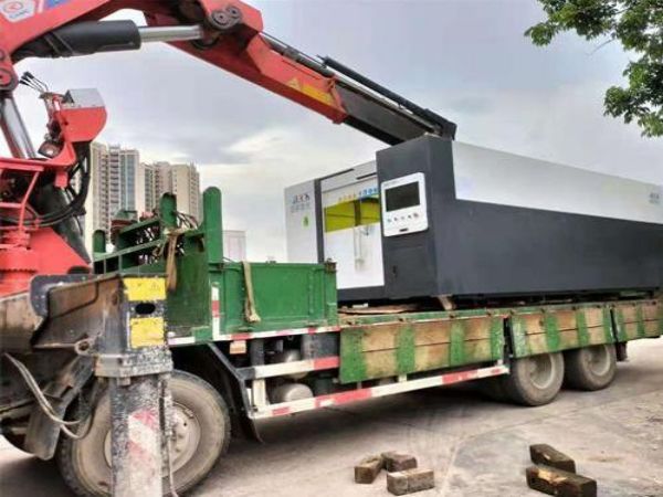 滄州吊車出租電話( 郯城折臂吊車出售)