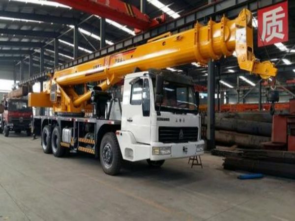 明山區(qū)吊車出租電話(吊車出租檢驗(yàn)不合格的因素)