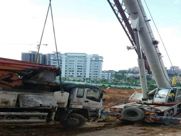 撫州高新區吊車出租電話(哪家吊車出租費用比較實惠?)