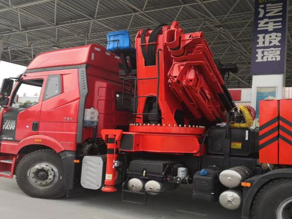迎江區吊車出租電話(吊車出租前要確定噸位)