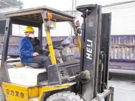 古城區(qū)叉車(chē)出租(烏當(dāng)區(qū)叉車(chē)回收機(jī)構(gòu))